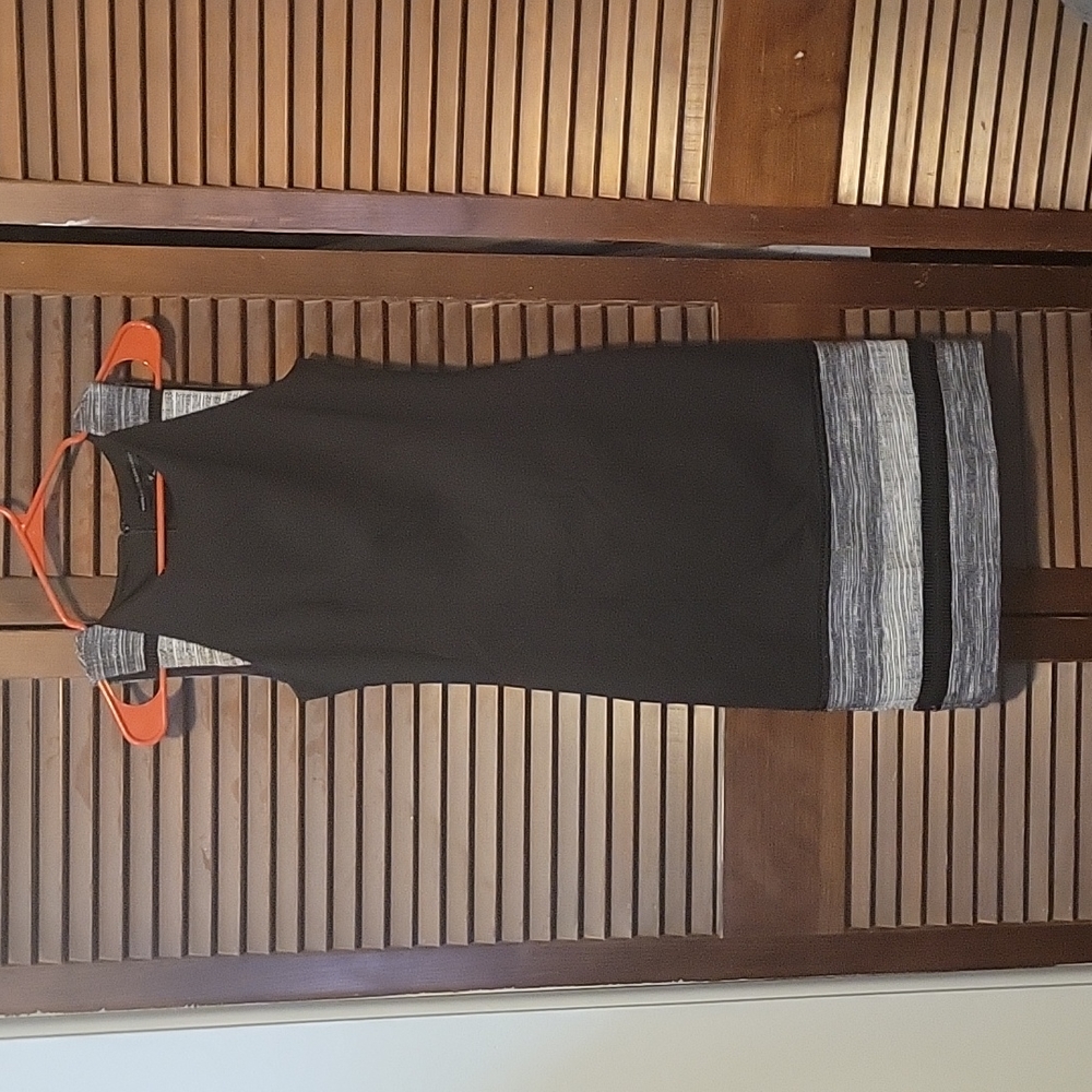 00 White House Black Market Midi Dress